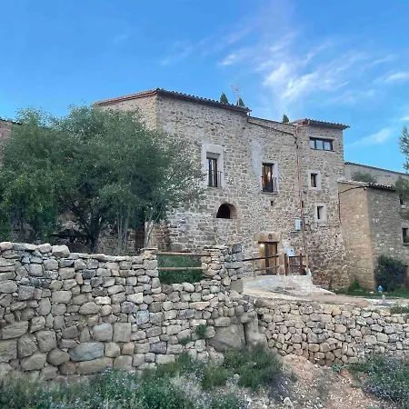 Castell De L'aguda Otel