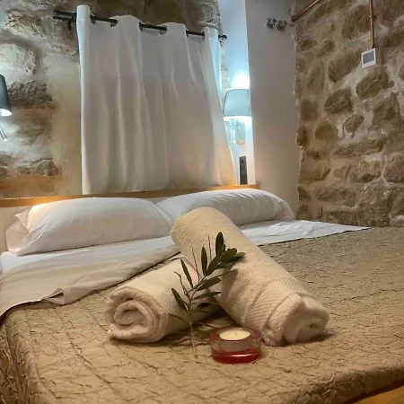Hotel Castell De L'aguda