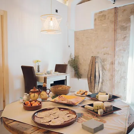Castell De L'aguda Hotel